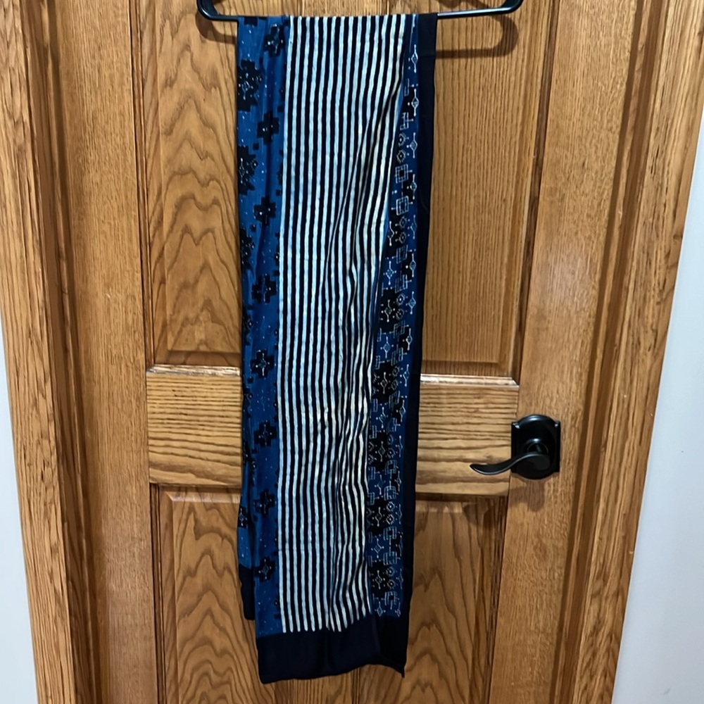 Lightweight dressy scarf.